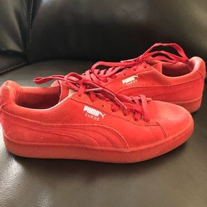Puma suedes